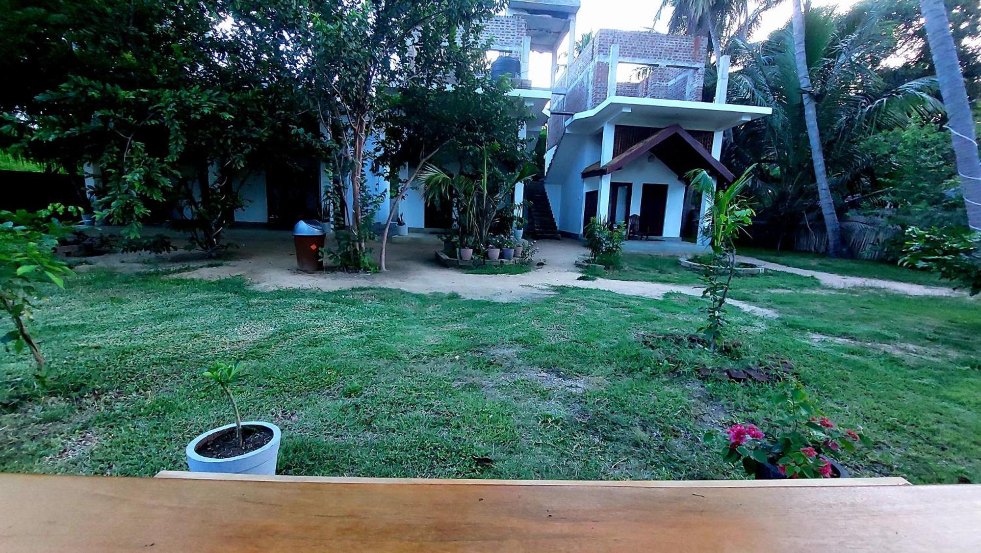 The Dream Inn Guesthouse Passikudah Батикалоа Екстериор снимка